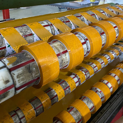 Un bon prix. Ruban adhésif industriel pour emballage d'expédition en ligne
