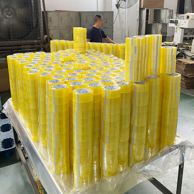 Un bon prix. Tape adhésive transparente BOPP de haute qualité pour carton 48 mm x 100 m en ligne