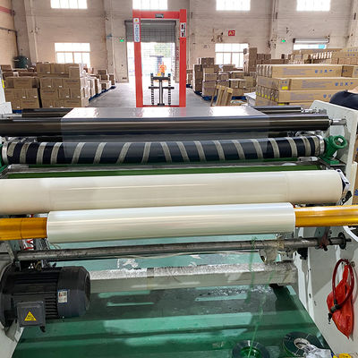 Un bon prix. Film de lamination à froid sans fond, de bonne qualité, facile à utiliser en ligne