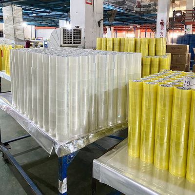 Un bon prix. Clear/Transparent Yellowish BOPP Adhesive Packing Tape Factory Price en ligne