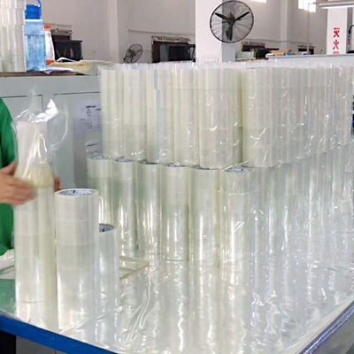 Un bon prix. BOPP ruban adhésif transparent acrylique pour scellé carton Un fabricant fort en ligne