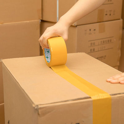 Un bon prix. Tape d'emballage pour l'expédition en ligne