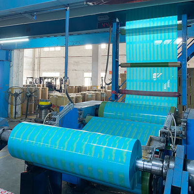 Un bon prix. Fabrique de ruban adhésif en rouleau jumbo en ligne